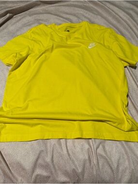 Nike Men’s Yellow Dri-FIT Crew T-Shirt